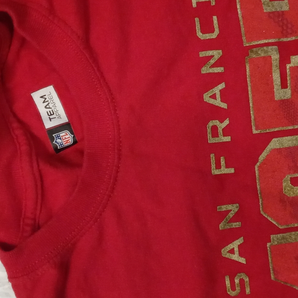 T-shirt - Picture 2 of 3